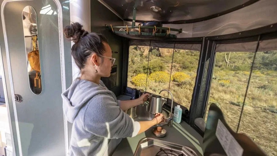 Airstream 與 REI 聯手推出環境友善且高效率的露營拖車 圖片