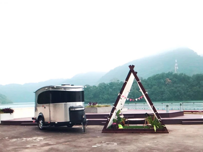 Airstream現身桃園石門水庫