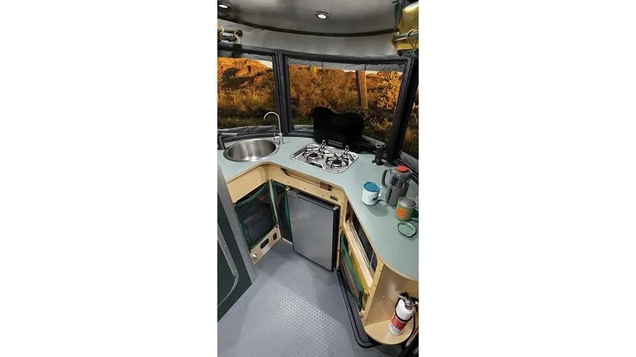 Airstream 與 REI 聯手推出環境友善且高效率的露營拖車 圖片