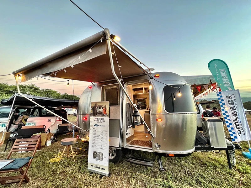 Airstream X Land Rover 2021 圖片
