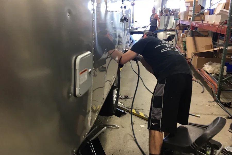技師團遠赴美國AIRSTREAM原廠 圖片
